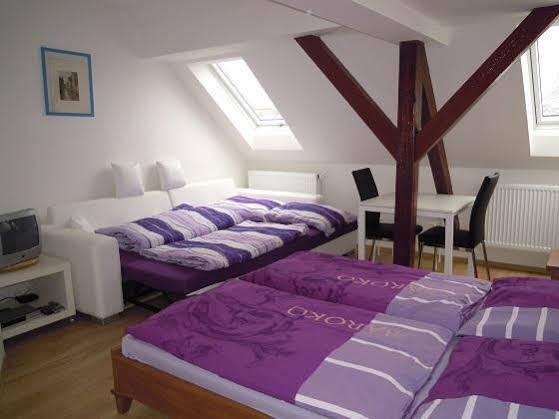 Suite Ohrada Praga Esterno foto